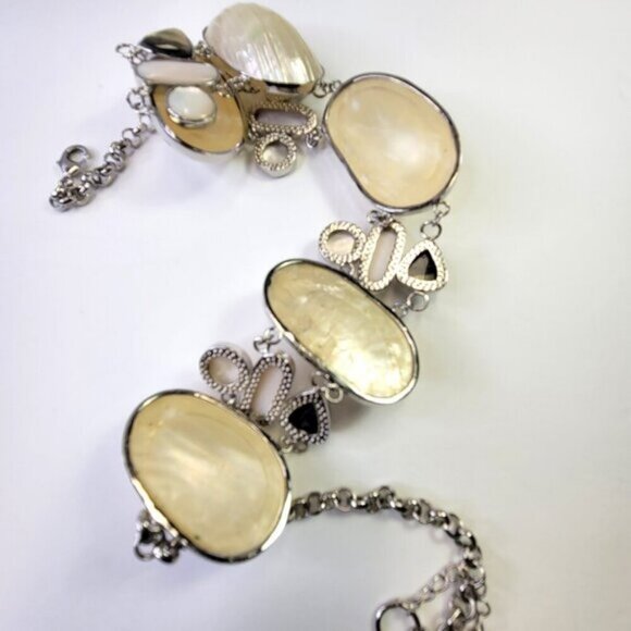 Huge Mother Of Pearl Style Bib Choker Necklace Statement Faux Pearl Necklace - Picture 7 of 11